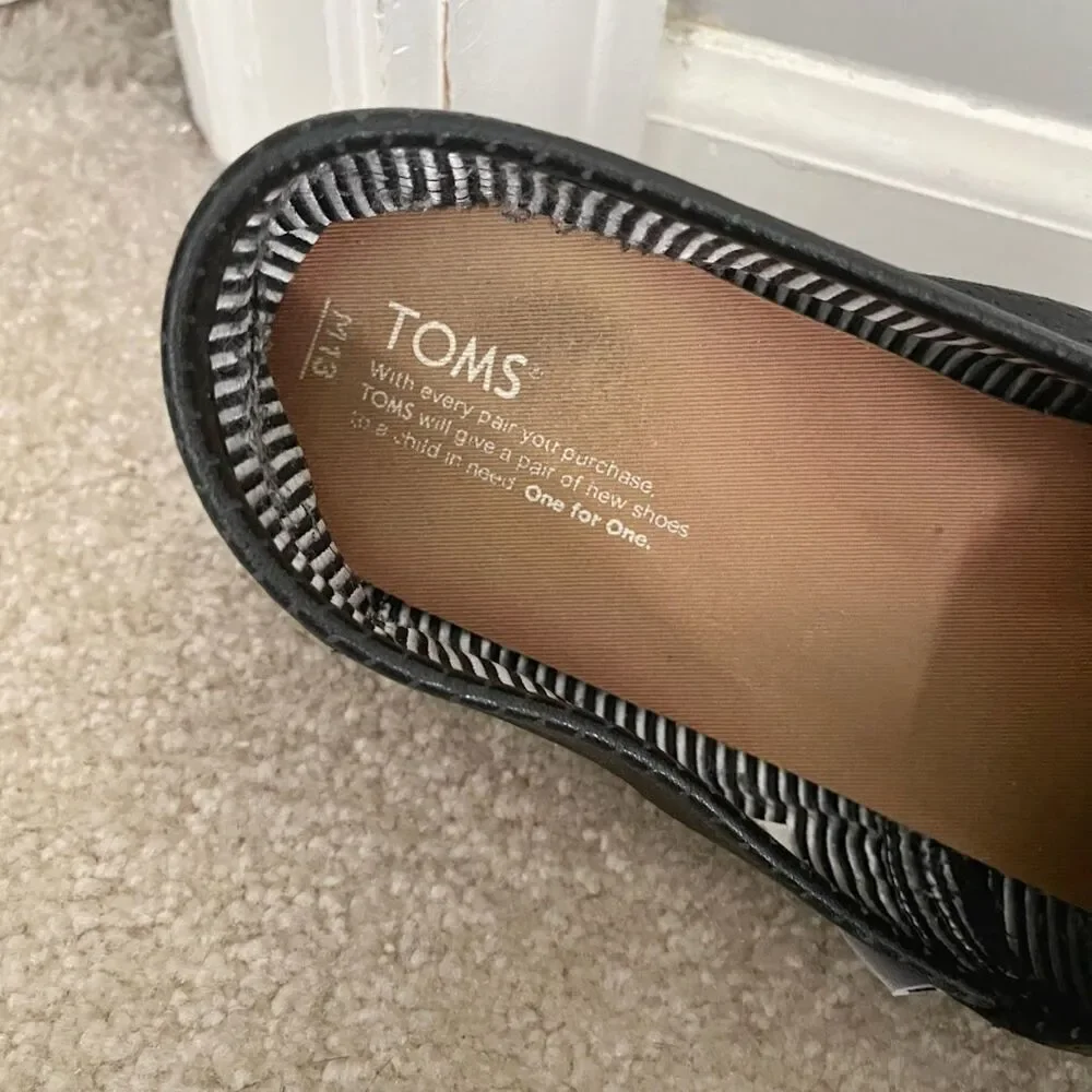 TOMS Classic Alpargata Slip On Genuine Leather Perforated Flat Driving Shoes